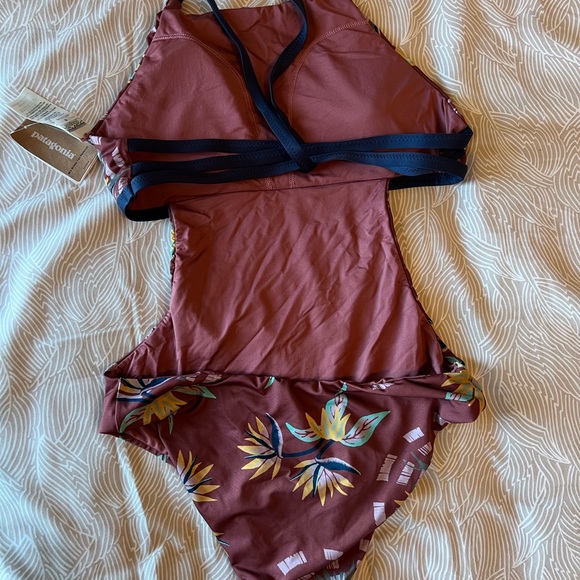 Patagonia Nireta One-Piece Swimsuit - Picture 4 of 5